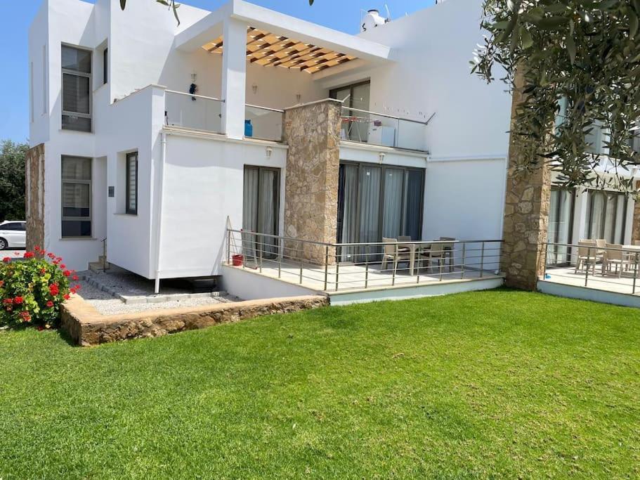Girne/Zeytinlik 2+1 Muhtesem Terasli Daire Exteriér fotografie